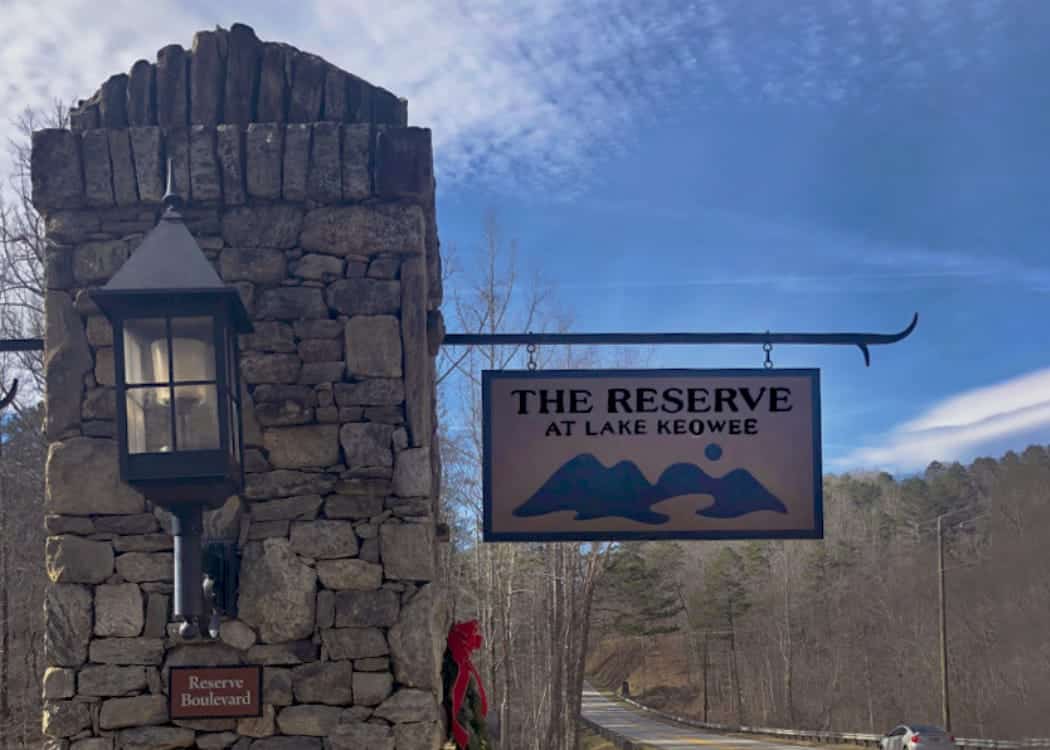The reserve at lake keowee sign