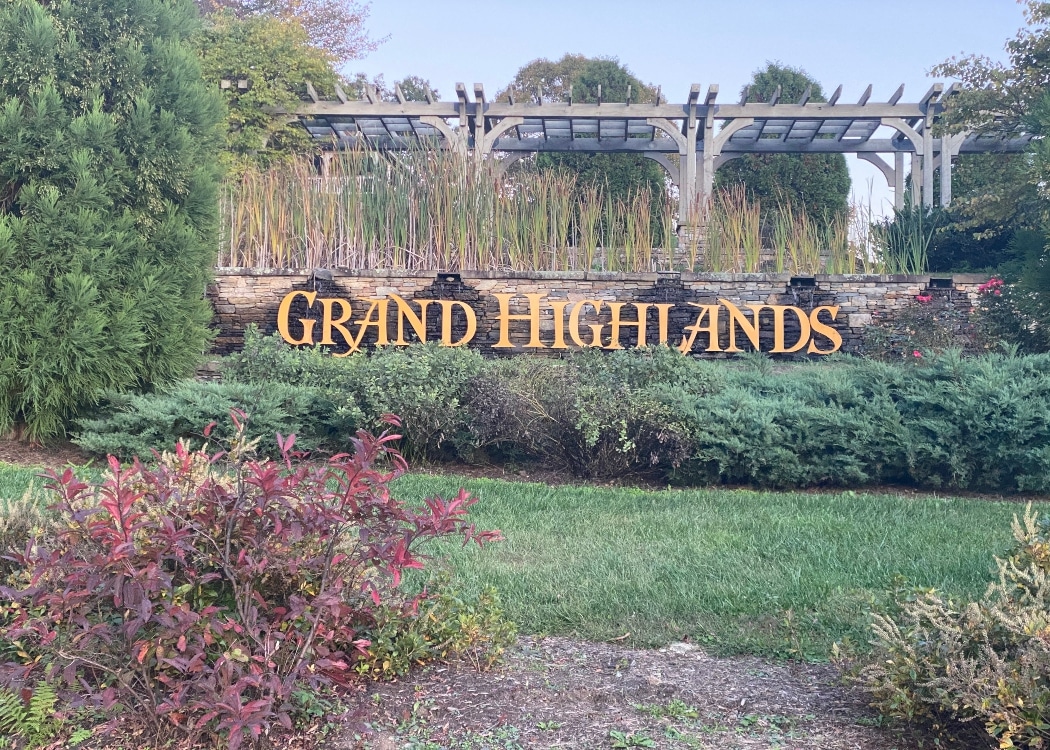 Grand Hylands community sign
